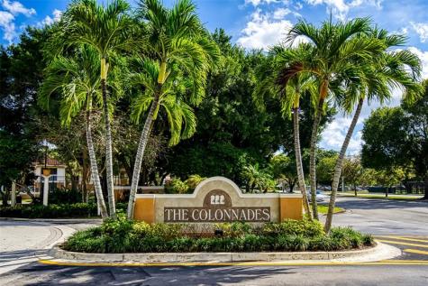 787 NW 91st Terrace Plantation FL 33324