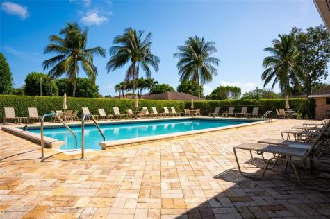 9870 Pecan Tree Drive Boynton Beach FL 33436