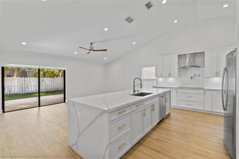 17870 SW 4th Court Pembroke Pines FL 33029