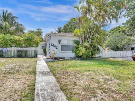 2442 Garfield Street Hollywood FL 33020
