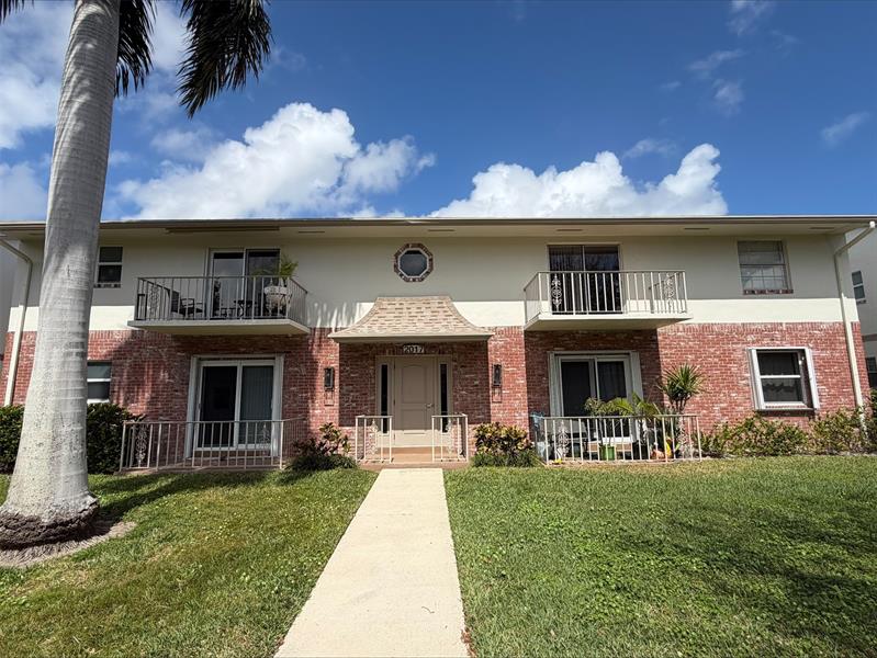 2017 S Seacrest Boulevard Boynton Beach FL 33435