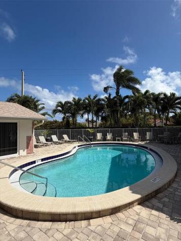 2017 S Seacrest Boulevard Boynton Beach FL 33435