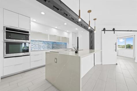 877 NE 195th Street Miami FL 33179