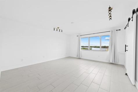 877 NE 195th Street Miami FL 33179