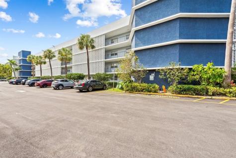877 NE 195th Street Miami FL 33179
