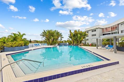 877 NE 195th Street Miami FL 33179