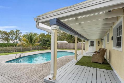 9860 NW 3rd Street Pembroke Pines FL 33024
