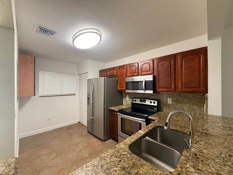 6615 Winfield Boulevard Pompano Beach FL 33063
