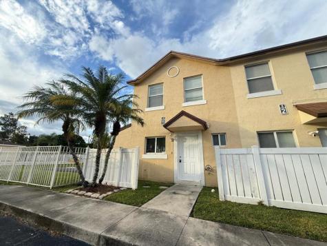 6615 Winfield Boulevard Pompano Beach FL 33063