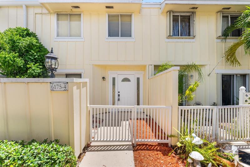 6175 Riverwalk Lane Jupiter FL 33458
