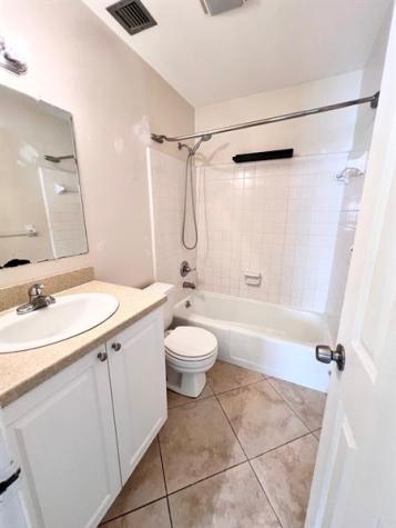 2002 S 10th Street Fort Pierce FL 34950