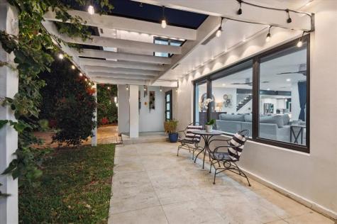 600 SW 8th Terrace Fort Lauderdale FL 33315