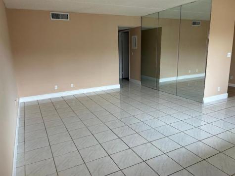 2200 Springdale Boulevard Palm Springs FL 33461