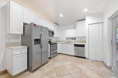 144 Buffet Key Boynton Beach FL 33426