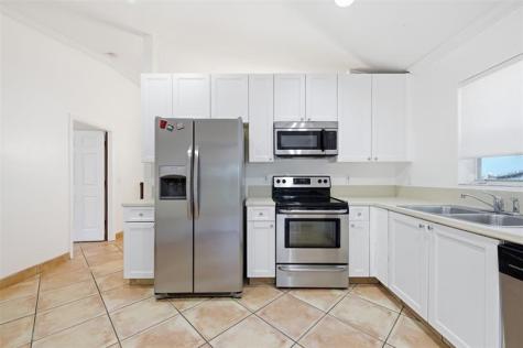144 Buffet Key Boynton Beach FL 33426