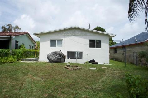 11150 Peachtree Drive Miami FL 33161