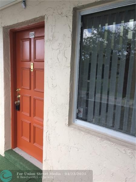 3571 Inverrary Drive Lauderhill FL 33319