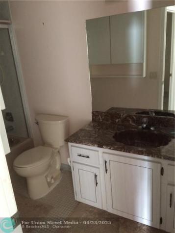 3571 Inverrary Drive Lauderhill FL 33319