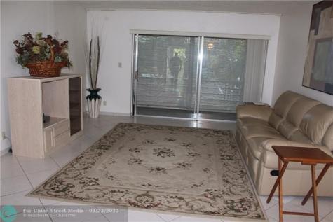 3571 Inverrary Drive Lauderhill FL 33319