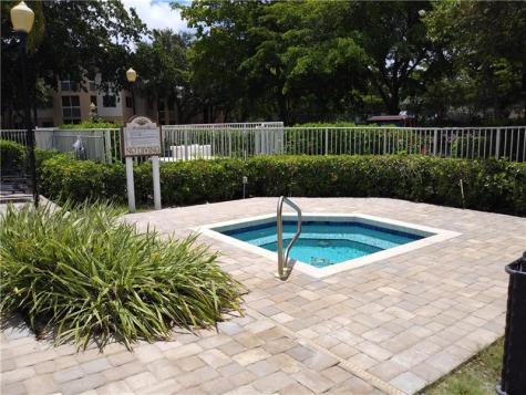 9799 Westview Drive Coral Springs FL 33076