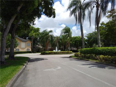 9799 Westview Drive Coral Springs FL 33076