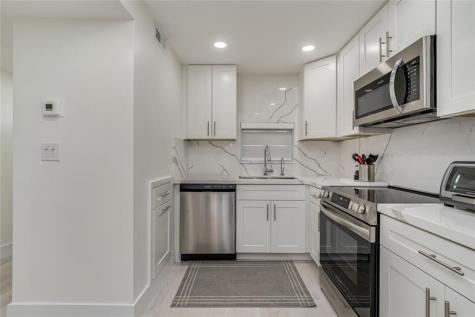 411 S Hollybrook Drive Pembroke Pines FL 33025