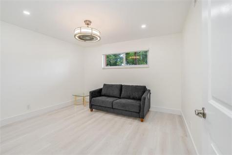 411 S Hollybrook Drive Pembroke Pines FL 33025