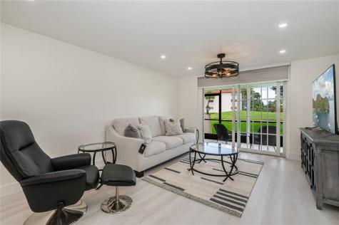 411 S Hollybrook Drive Pembroke Pines FL 33025