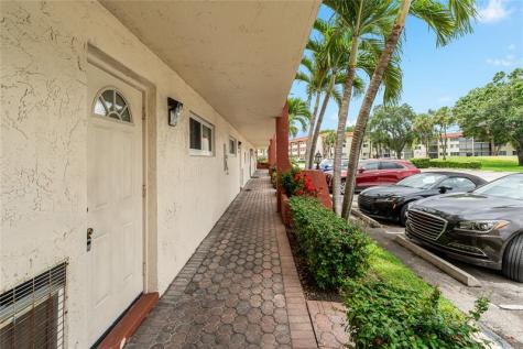 411 S Hollybrook Drive Pembroke Pines FL 33025