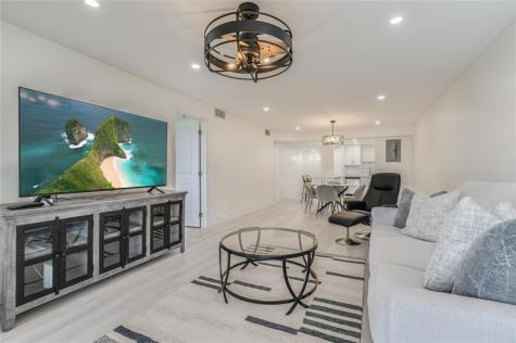 411 S Hollybrook Drive Pembroke Pines FL 33025