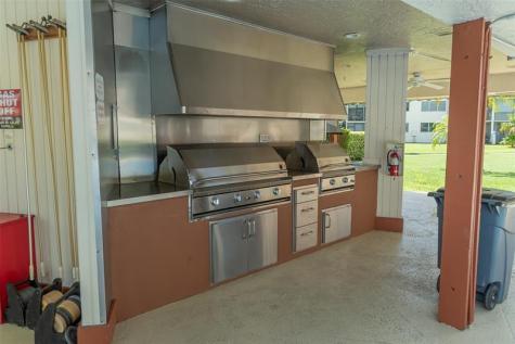 411 S Hollybrook Drive Pembroke Pines FL 33025