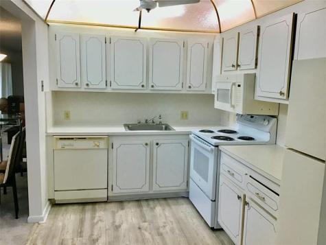 204 Preston Boca Raton FL 33434