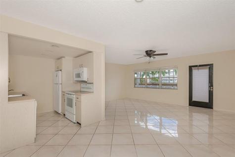 2009 Cornwall A Boca Raton FL 33434