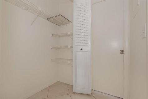 2009 Cornwall A Boca Raton FL 33434