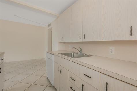 2009 Cornwall A Boca Raton FL 33434