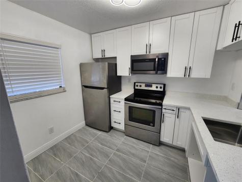 1156 NW 106th Terrace Hollywood FL 33026