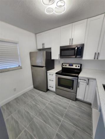 1156 NW 106th Terrace Hollywood FL 33026