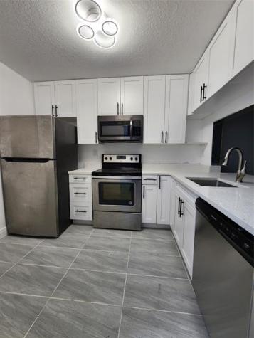 1156 NW 106th Terrace Hollywood FL 33026