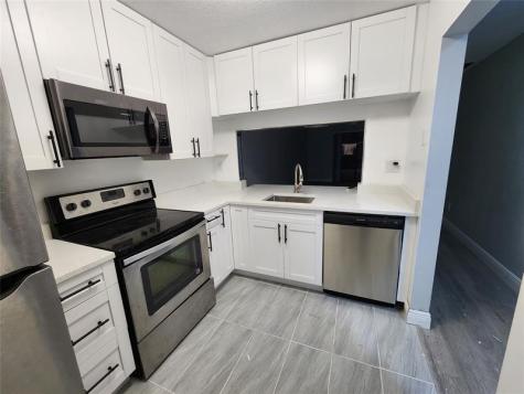 1156 NW 106th Terrace Hollywood FL 33026