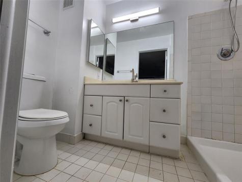 1156 NW 106th Terrace Hollywood FL 33026