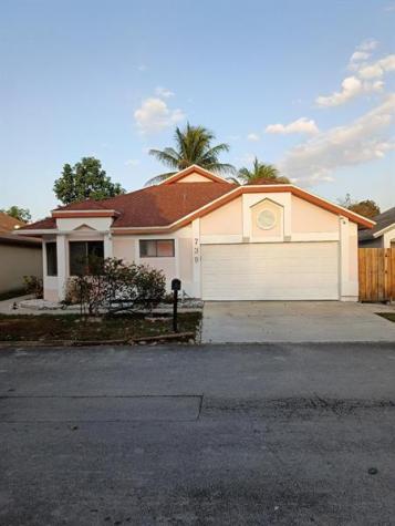 739 Holly Street North Lauderdale FL 33068