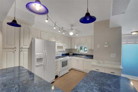 8980 S Hollybrook Boulevard Pembroke Pines FL 33025