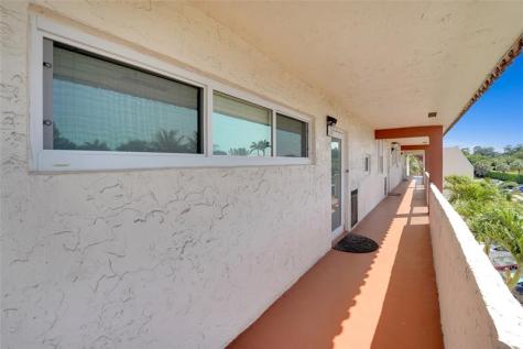 8980 S Hollybrook Boulevard Pembroke Pines FL 33025