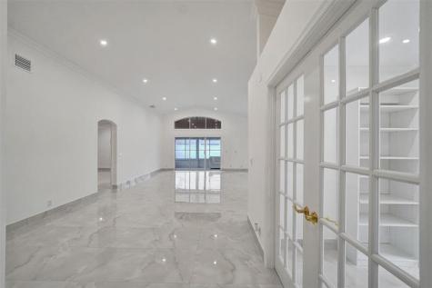 4966 SW 33rd Terrace Hollywood FL 33312