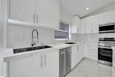 4966 SW 33rd Terrace Hollywood FL 33312
