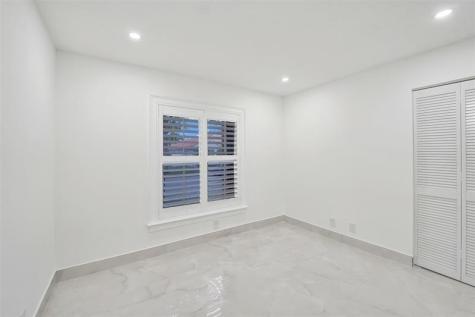 4966 SW 33rd Terrace Hollywood FL 33312