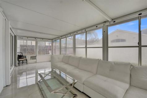 4966 SW 33rd Terrace Hollywood FL 33312