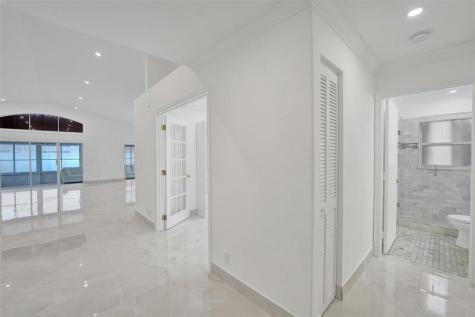 4966 SW 33rd Terrace Hollywood FL 33312