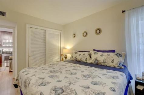 2990 NE 16th Avenue Oakland Park FL 33334
