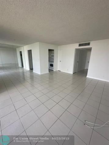 Aventura FL 33180